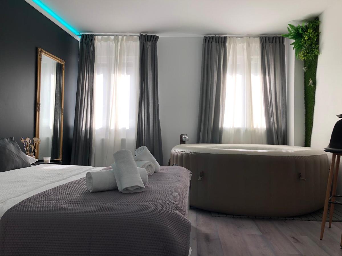 Apartment Zagreb Jacuzzi Buitenkant foto