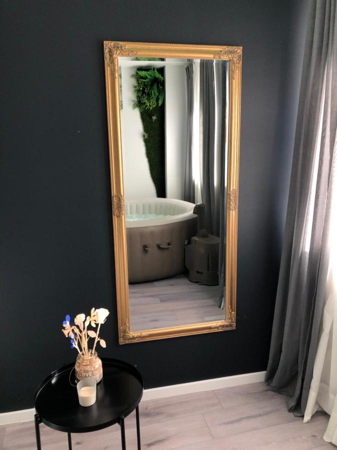 Apartment Zagreb Jacuzzi Buitenkant foto